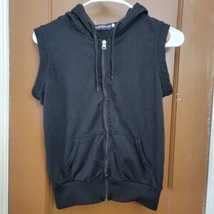 Sleeveless sweater vest